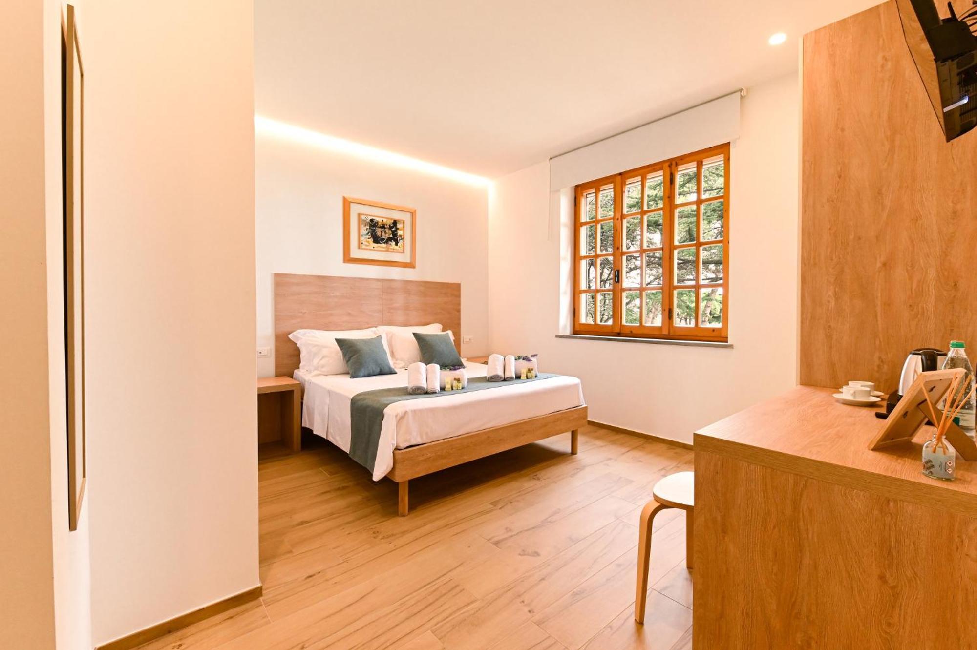 Villa Lucilla - B&B Rooms And Pool Potenza Picena Exterior photo
